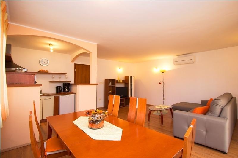 Matelici Apartment